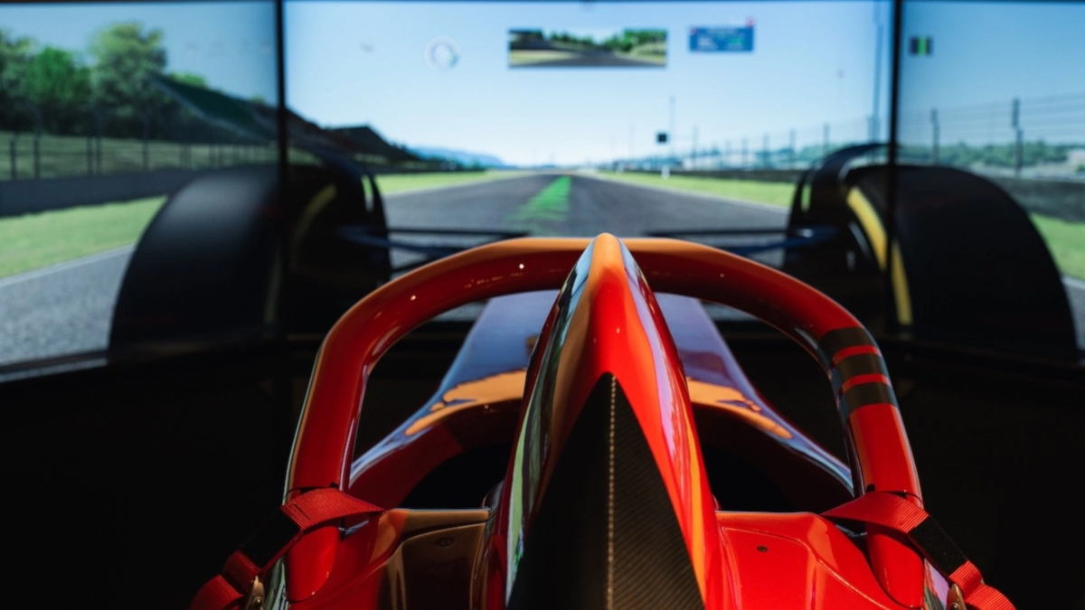 Try out a Wave Italy pro-level motion racing sim rig at the National Motor Museum